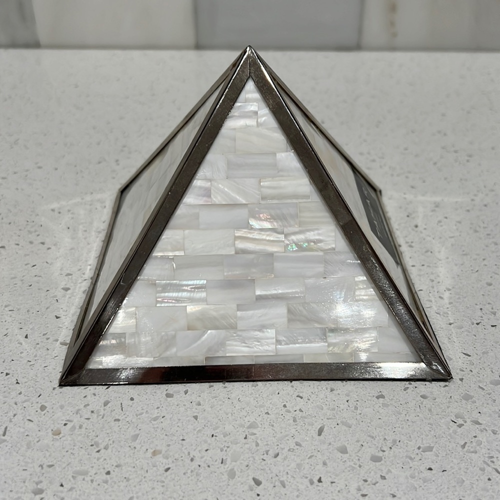 Tahari Home Pearl Pyramid Accessory